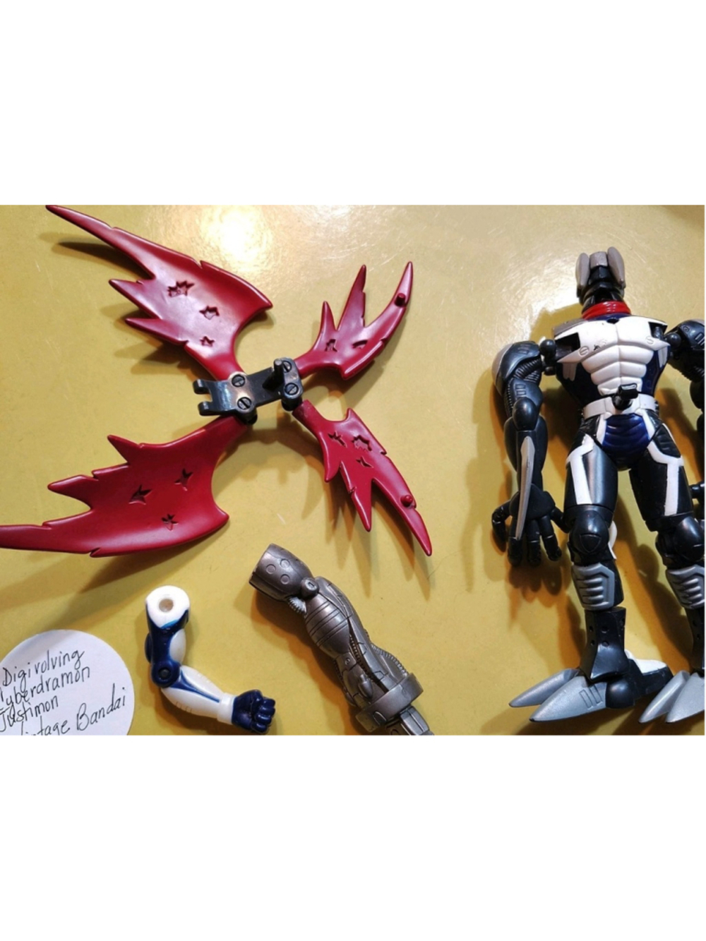 DIGIMON Digivolving CYBERDRAMON Digivolves to Justimon 2002 Digital Monsters s3